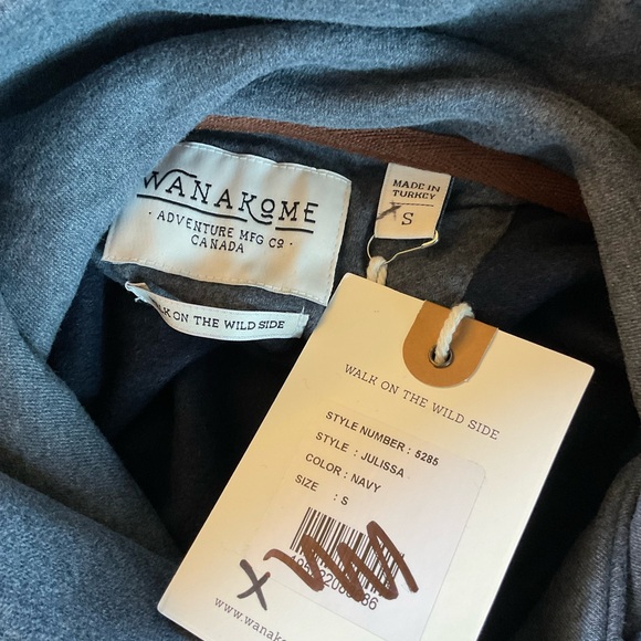 Wanakome Julissa Sweatshirt Navy Blue Womens Size S NWT Cowl High Neck - Picture 11 of 13